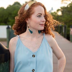 Meet your Posher, Crystal